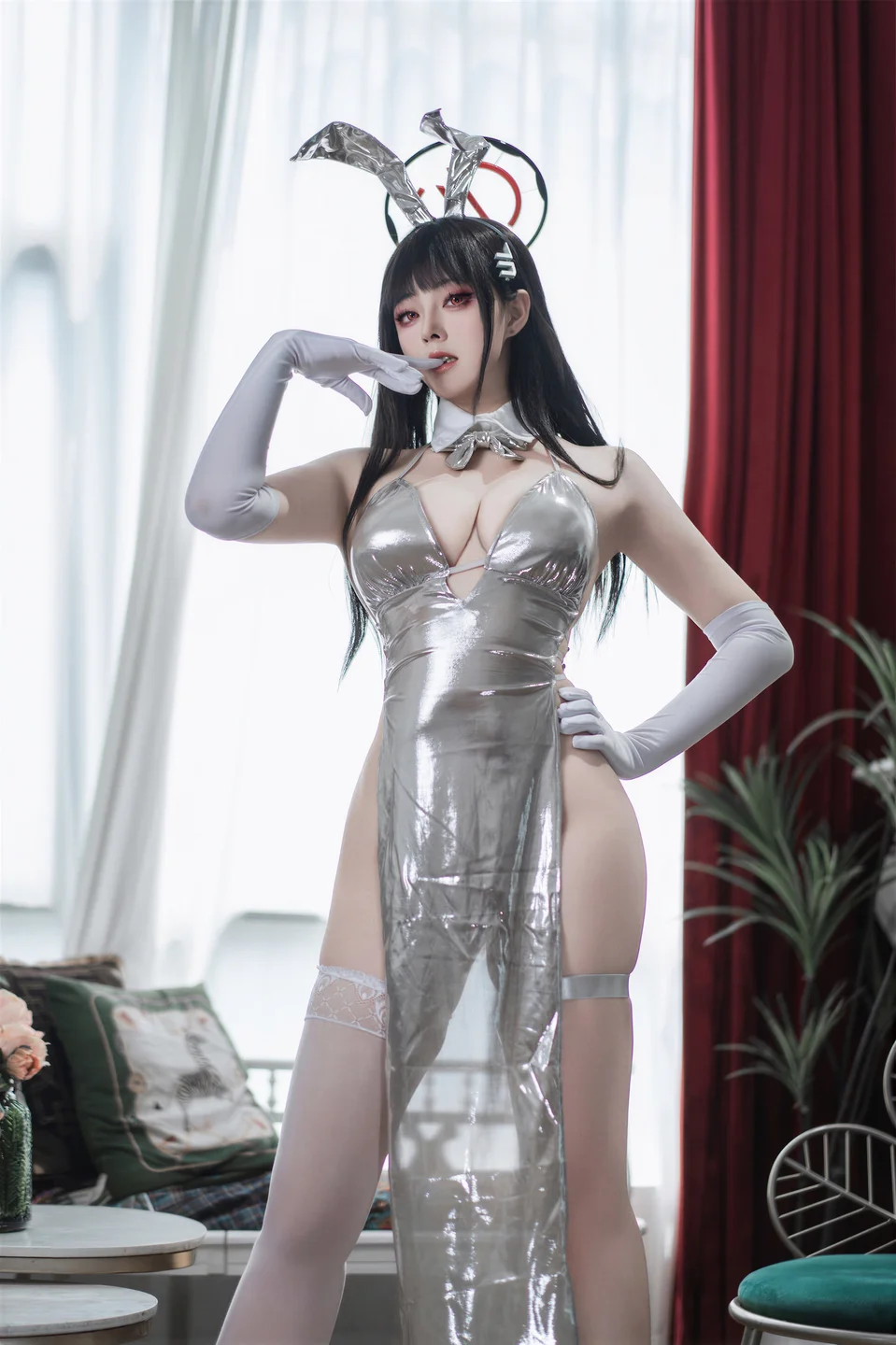 Natsuko_夏夏子_No_085_蔚蓝档案·调月莉音_银礼服_72P,1V_714MB tg@simisebaisi 【丝足阁】009.webp